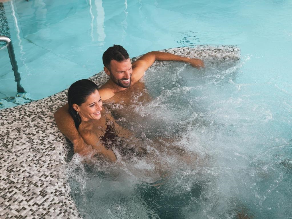 Spa Day Ingresso piscine + Saune + Kit Spa e pranzo leggero € 59